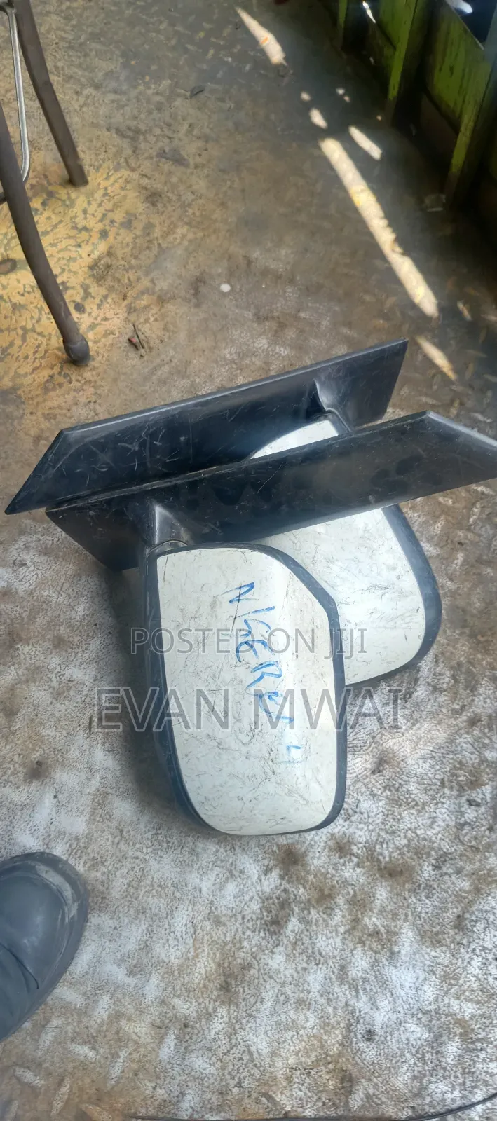 Side Mirror Nissan Serena 2010