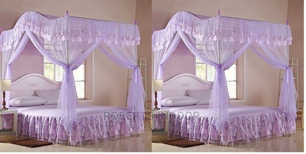 Curved Mosquito Net - main view