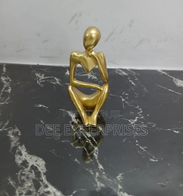 Thinker Man Statues - thumbnail 3