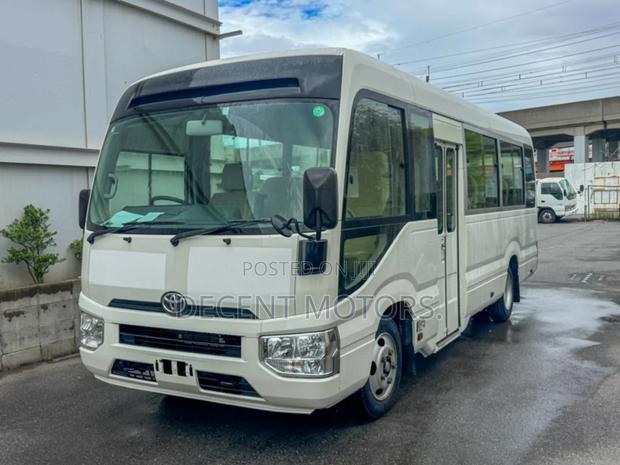 Toyota Coaster 2019 White - thumbnail 3