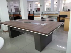 Spacious 8–10 Seater Boardroom Table