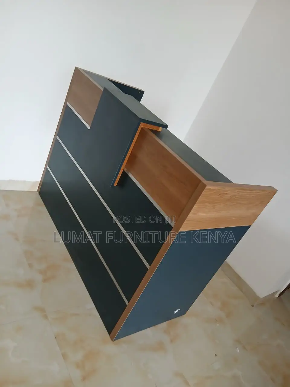 Office Front Desk Workstation