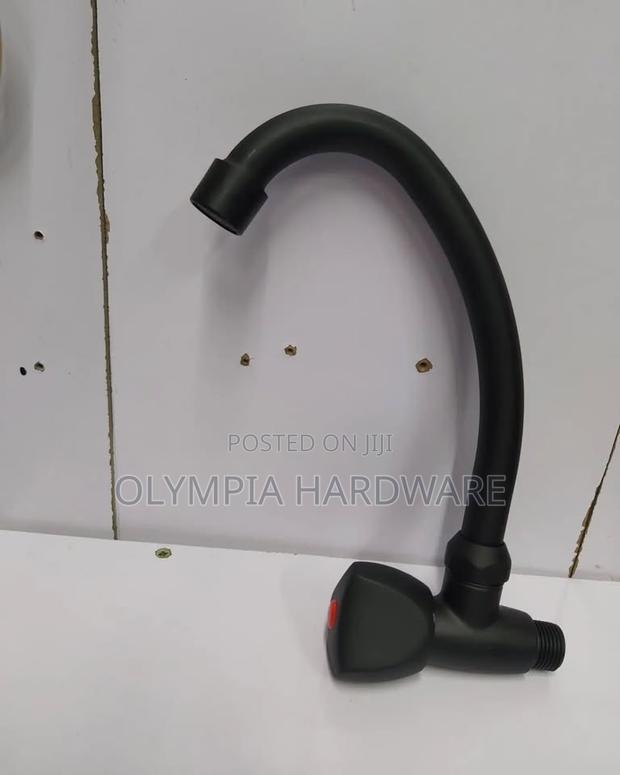 Flamingo Tap (Black
