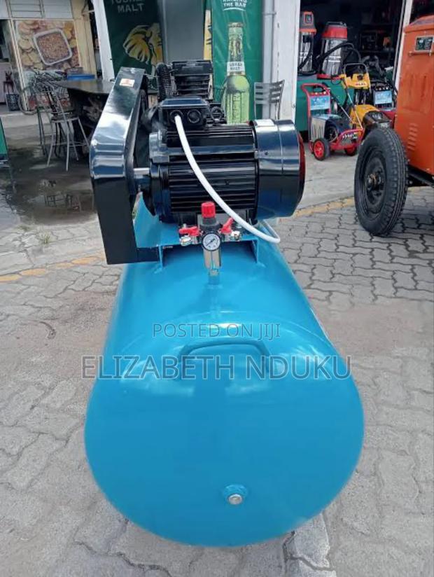 Workshops Air Compressor Machine - main view