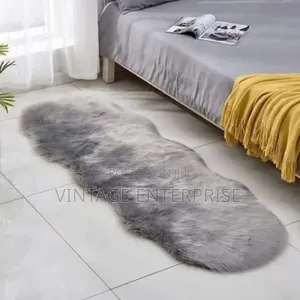 Fluffy Bedside Mat