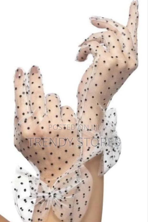 Short Hand Gloves - thumbnail 3