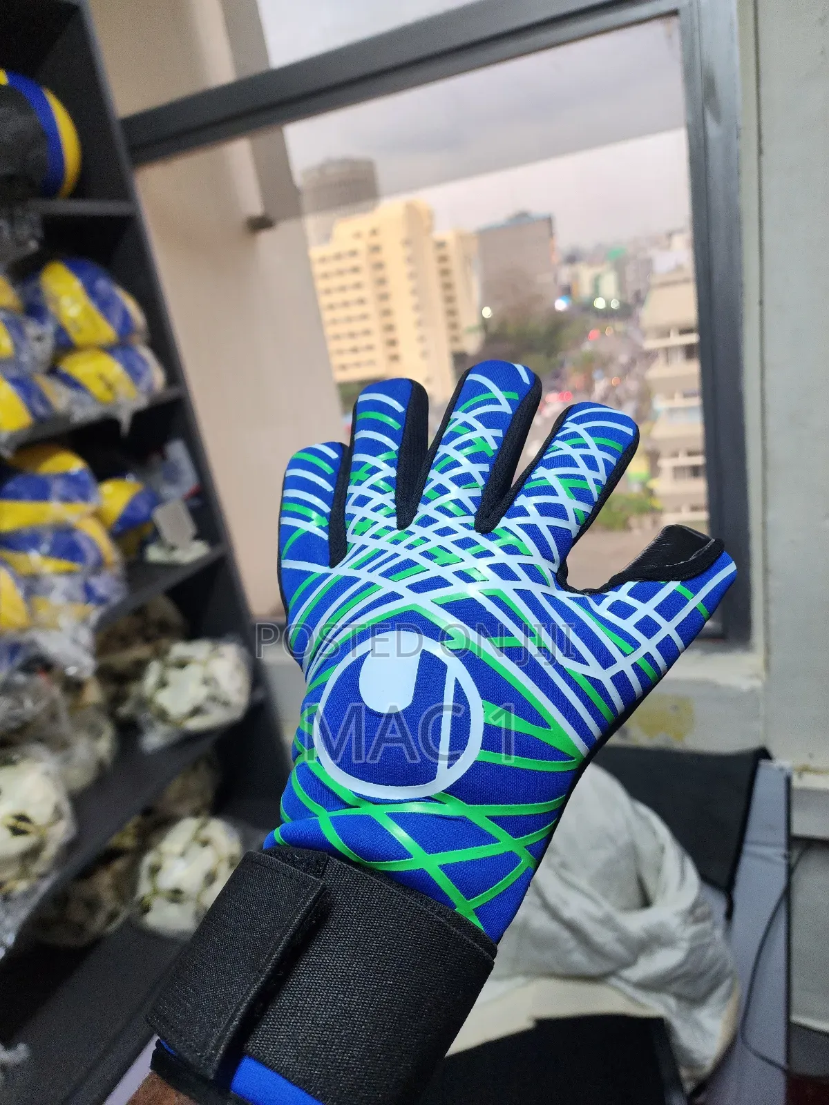 Whilsport Adults Goalkeeper Gloves Sizes 9'10,11