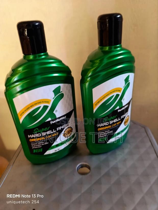 Turtle Wax Hard Shell Car Wax for Long-Lasting Shine