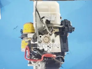 Toyota Land Cruiser 100 Series/J100 Abs Brake Booster/Master Cylinder.