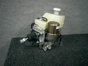Mitsubishi Pajero Abs Brake Booster/Master Cylinder.