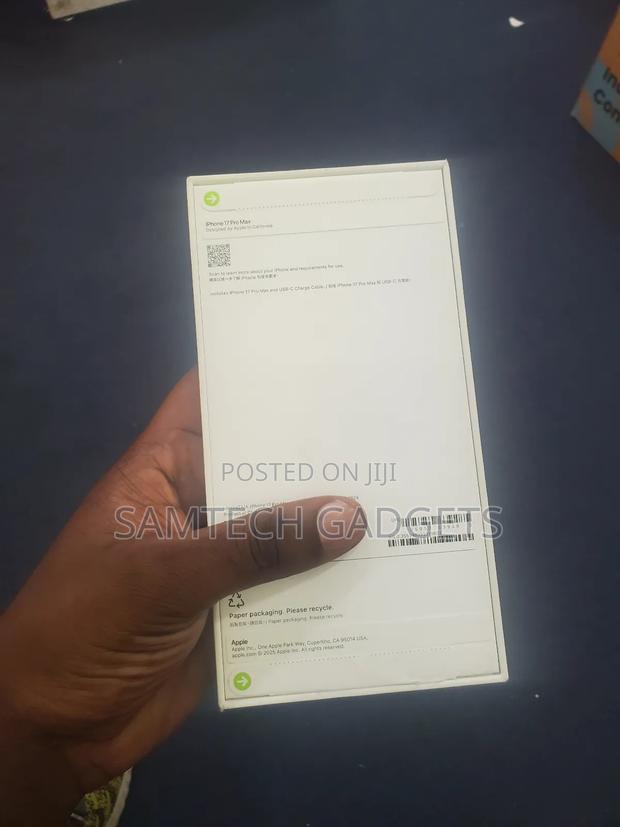 New Apple iPhone 17 Pro Max 256 GB Blue - thumbnail 3