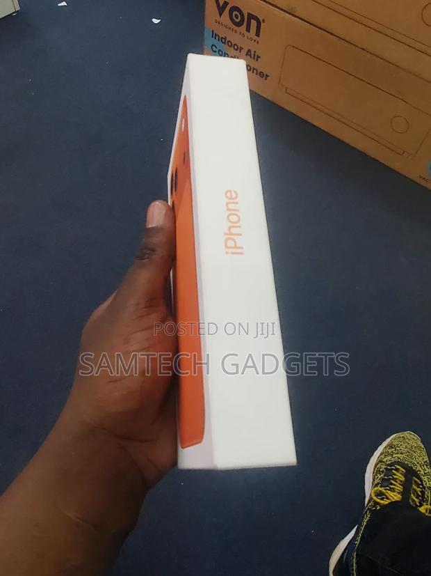 New Apple iPhone 17 Pro Max 256 GB Orange - thumbnail 3