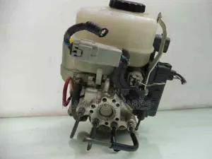 Toyota Land Cruiser Prado J120, J150 Abs Brake Booster/Master Cylinder
