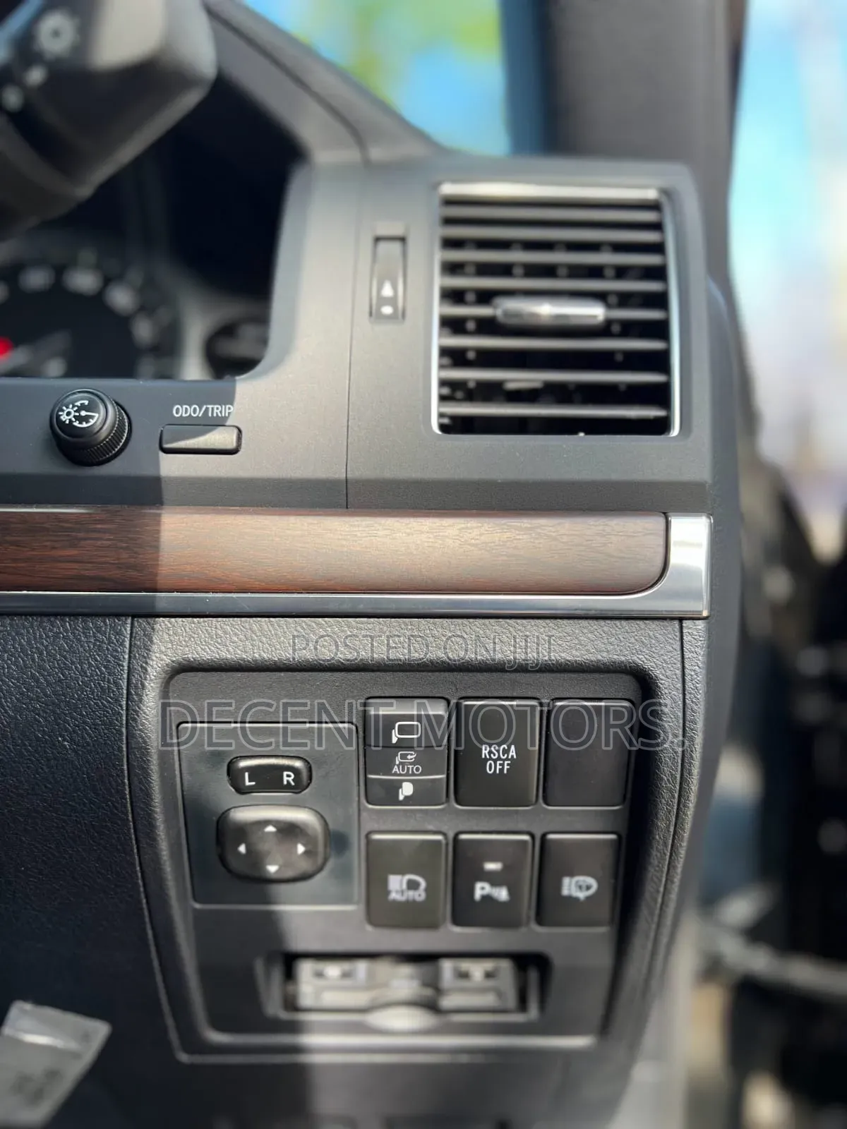 Toyota Land Cruiser 4.6 V8 ZX 2019 Black