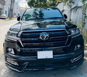 Toyota Land Cruiser 4.6 V8 ZX 2019 Black