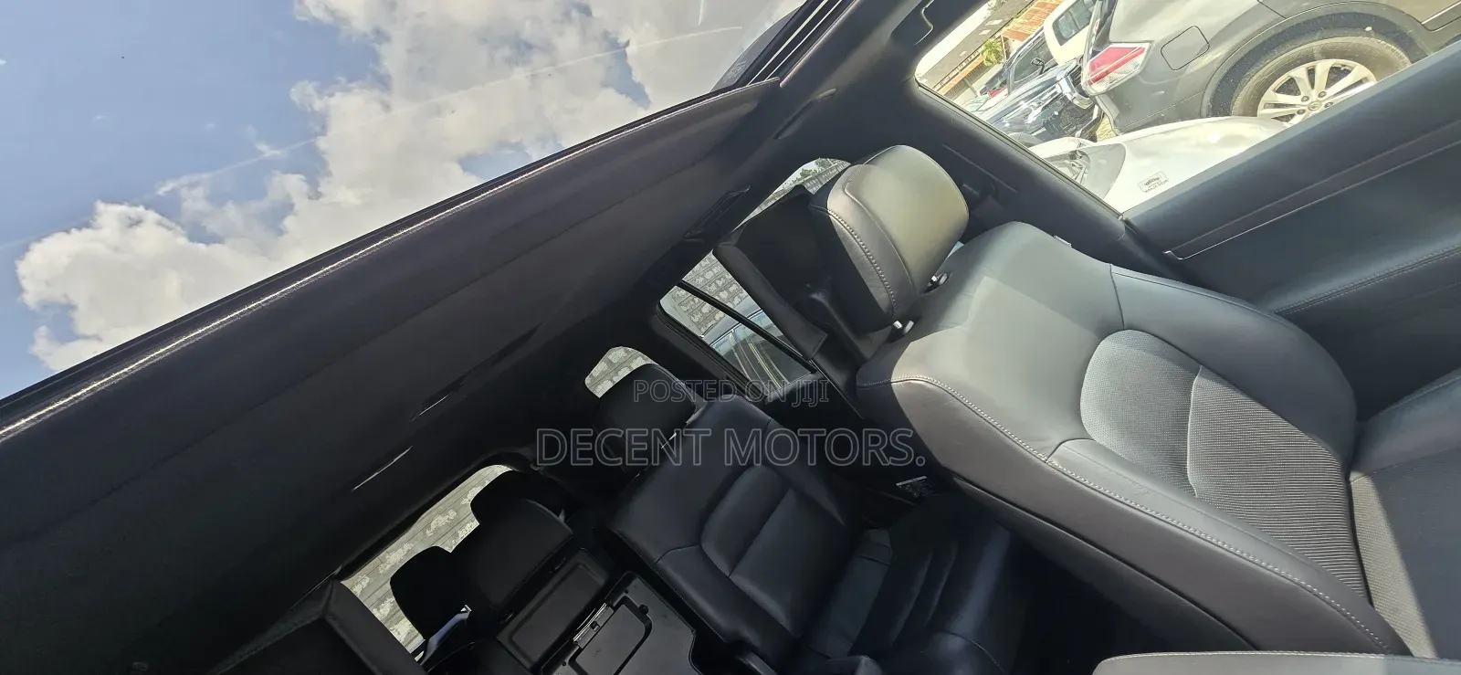 Toyota Land Cruiser 4.6 V8 ZX 2019 Black