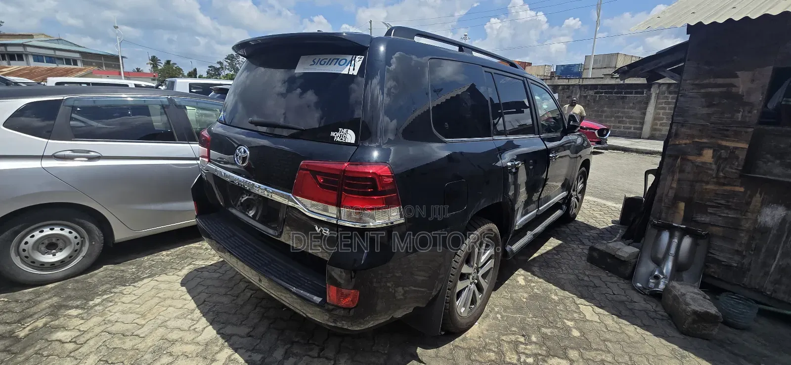 Toyota Land Cruiser 4.6 V8 ZX 2019 Black