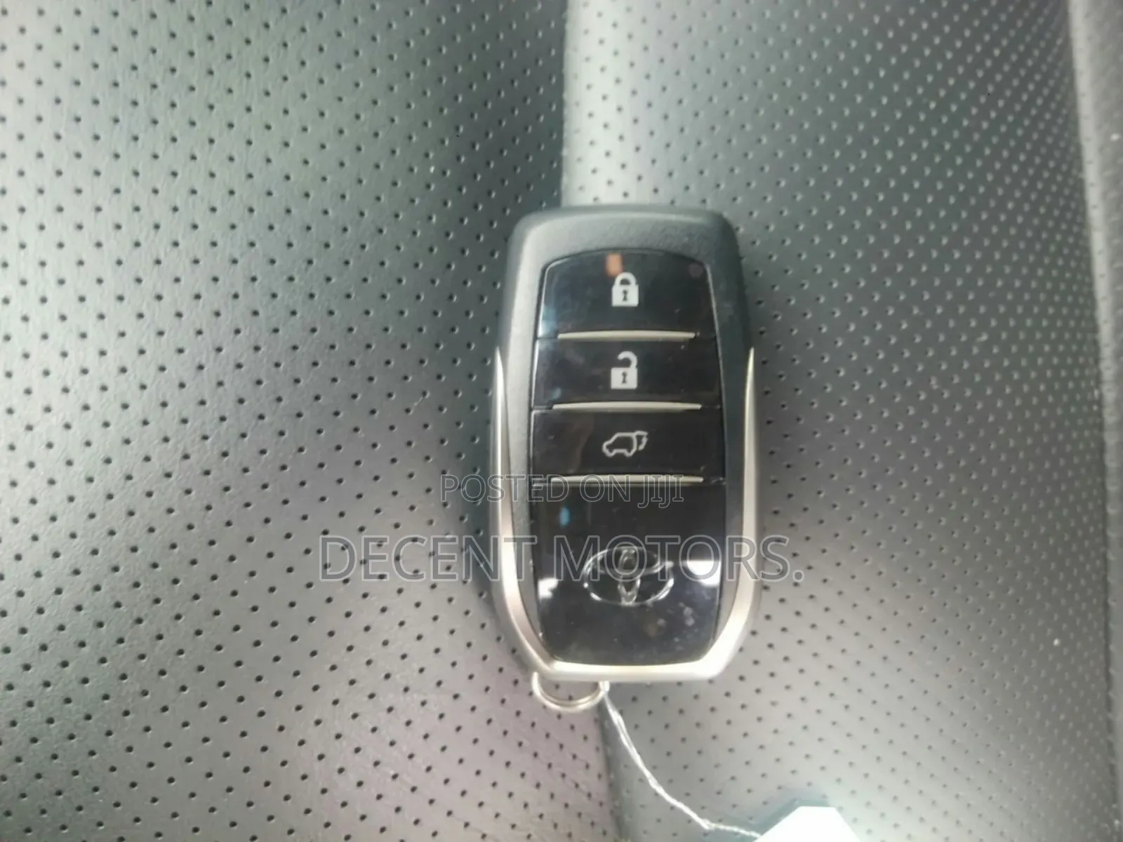 Toyota Land Cruiser 4.6 V8 ZX 2019 Black