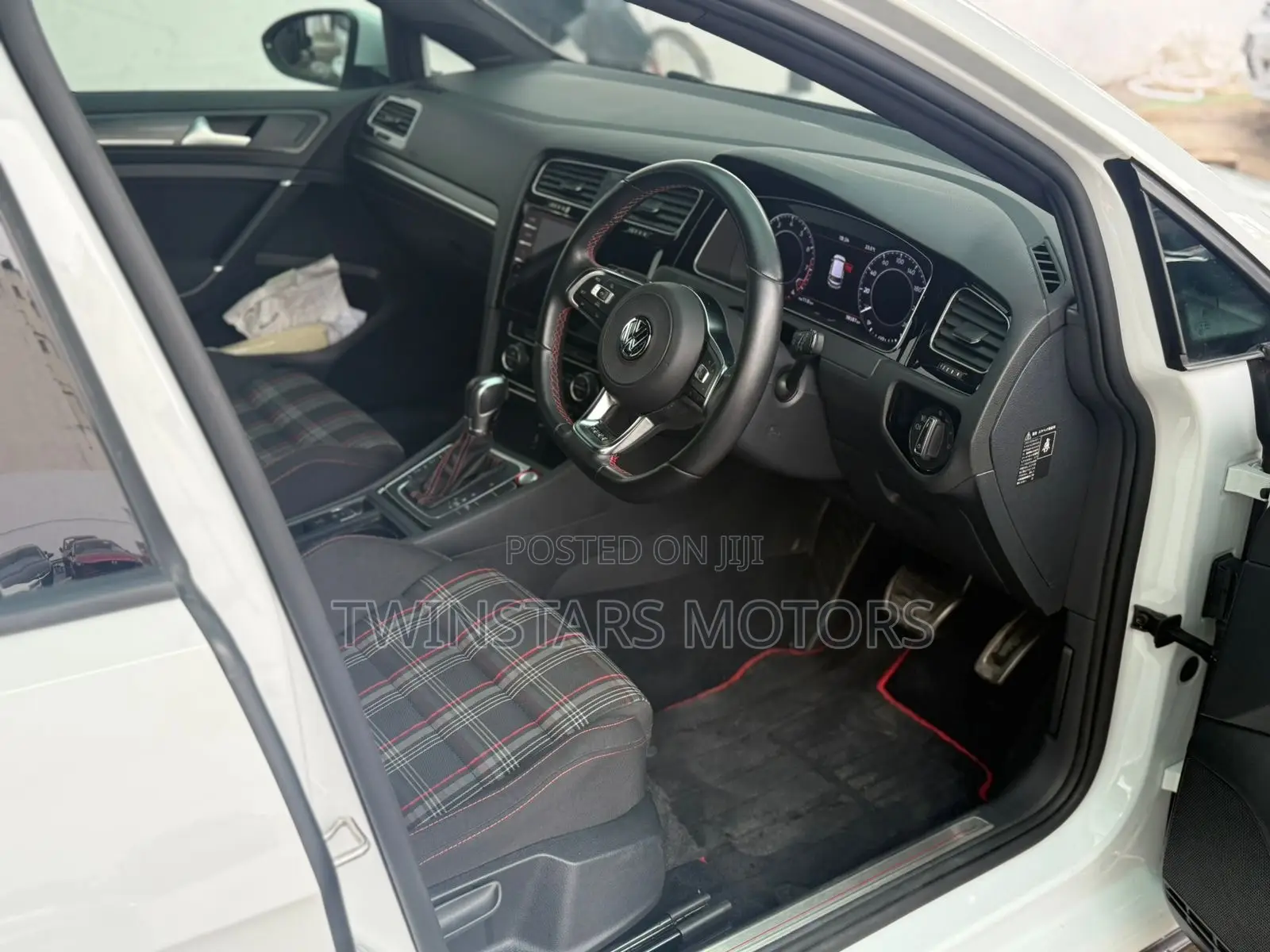 Volkswagen Golf 2019 White