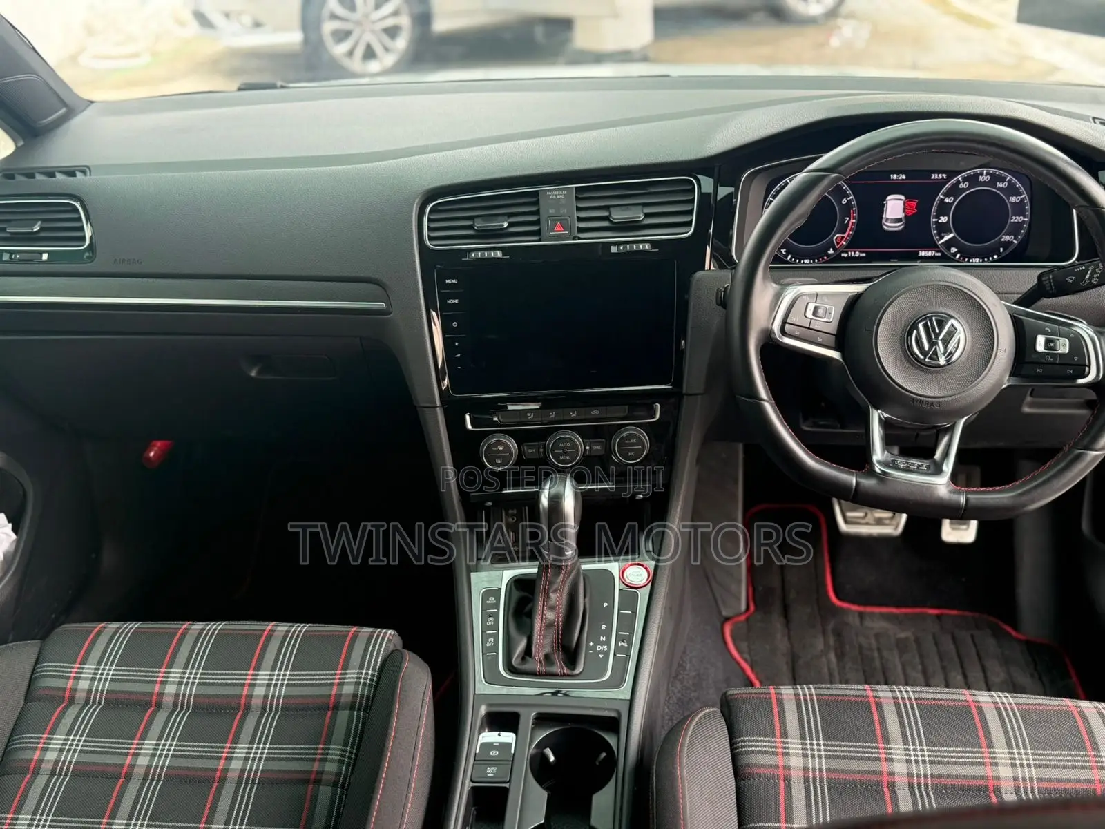 Volkswagen Golf 2019 White