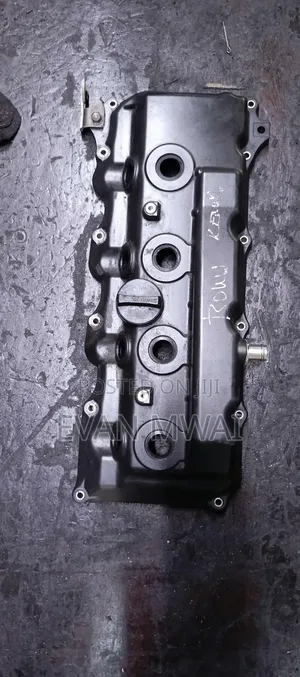 Toyota 7l Engine Top Cover 2kd New Model