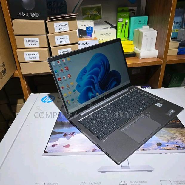 Laptop HP ZBook Firefly 14 G7 32GB Intel Core I7 SSD 512GB
