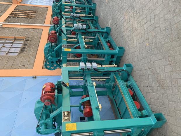 Paving Block (80mm) Making Machines - thumbnail 3