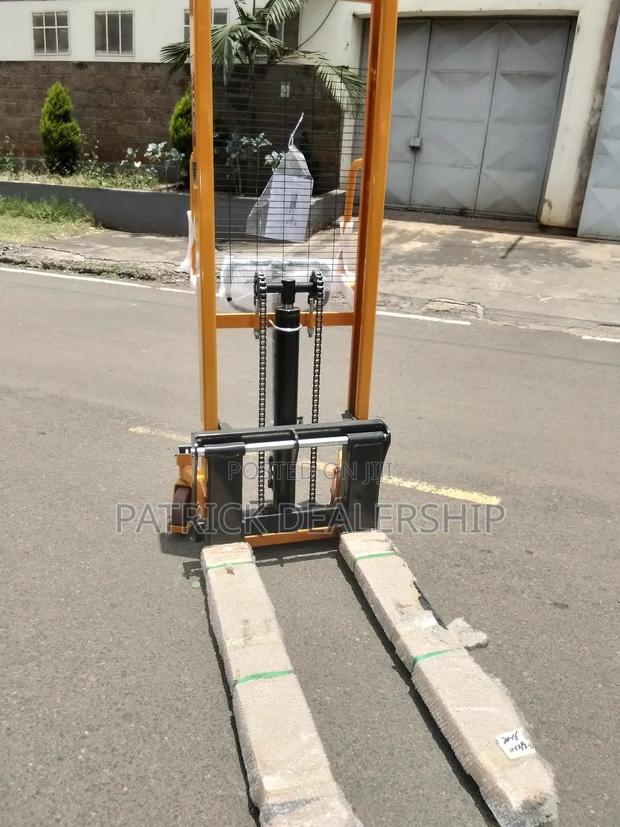 Hand Pallet Stacker/Manual Stacker - main view