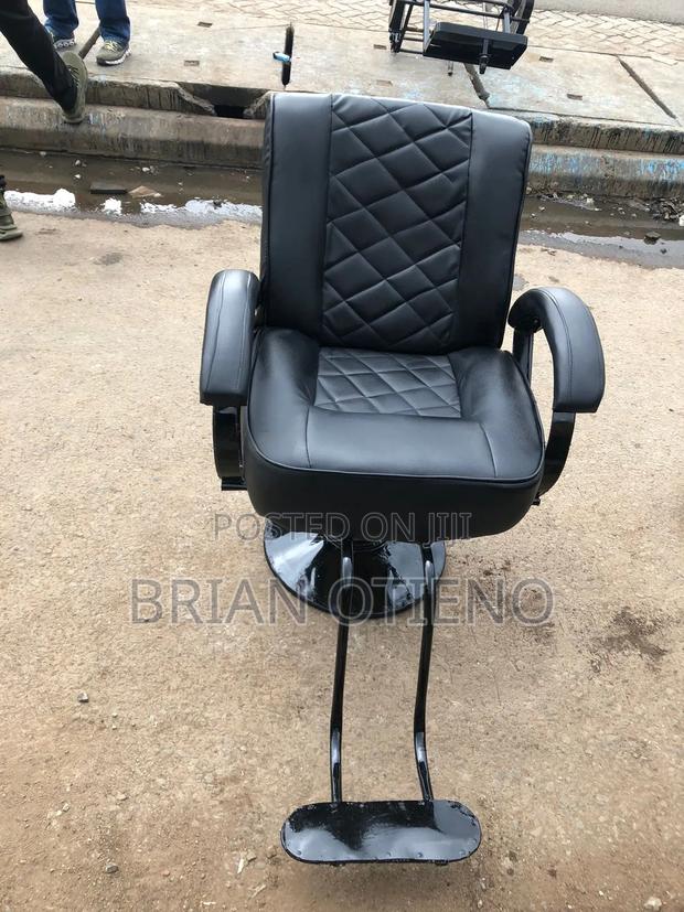 Adjustable Styling Seats - main view