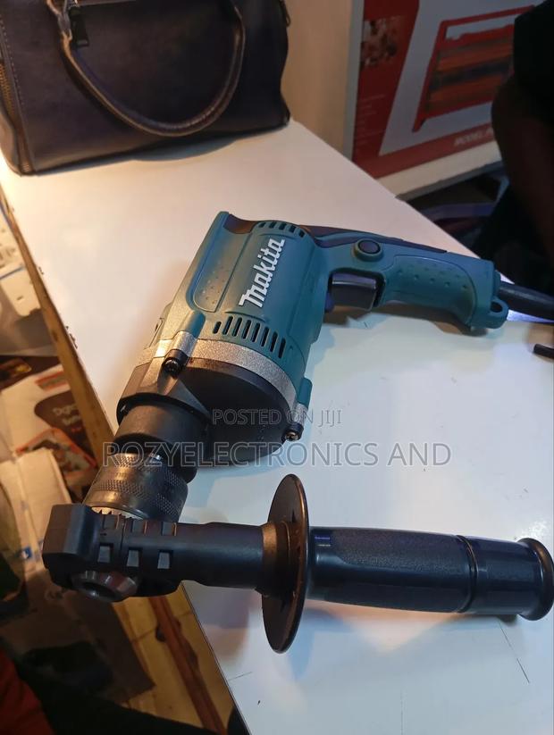 Makita Drill 750 Watts