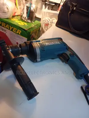 Makita Drill 750 Watts