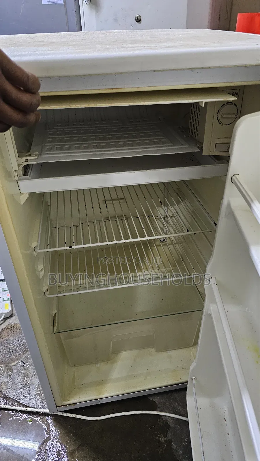 Kelon 90l Fridge Exuk