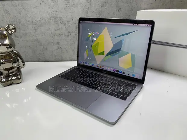 MacBook Pro 256GB SSD 2017年 MacBook Pro 良品 2017年モデル MacBook 13 2016 A1706(CPU