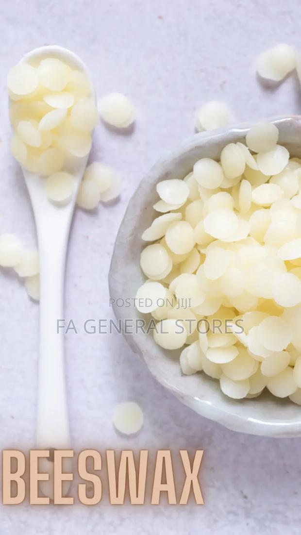 White Beeswax (Cera Alba) - main view