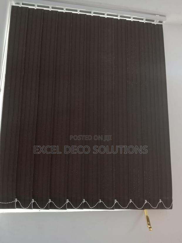 Modern Vertical Office Blinds – Style Meets Privacy