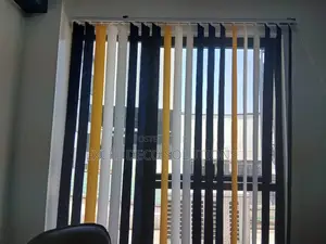 Office Window Blinds – Professional Look, Easy Control