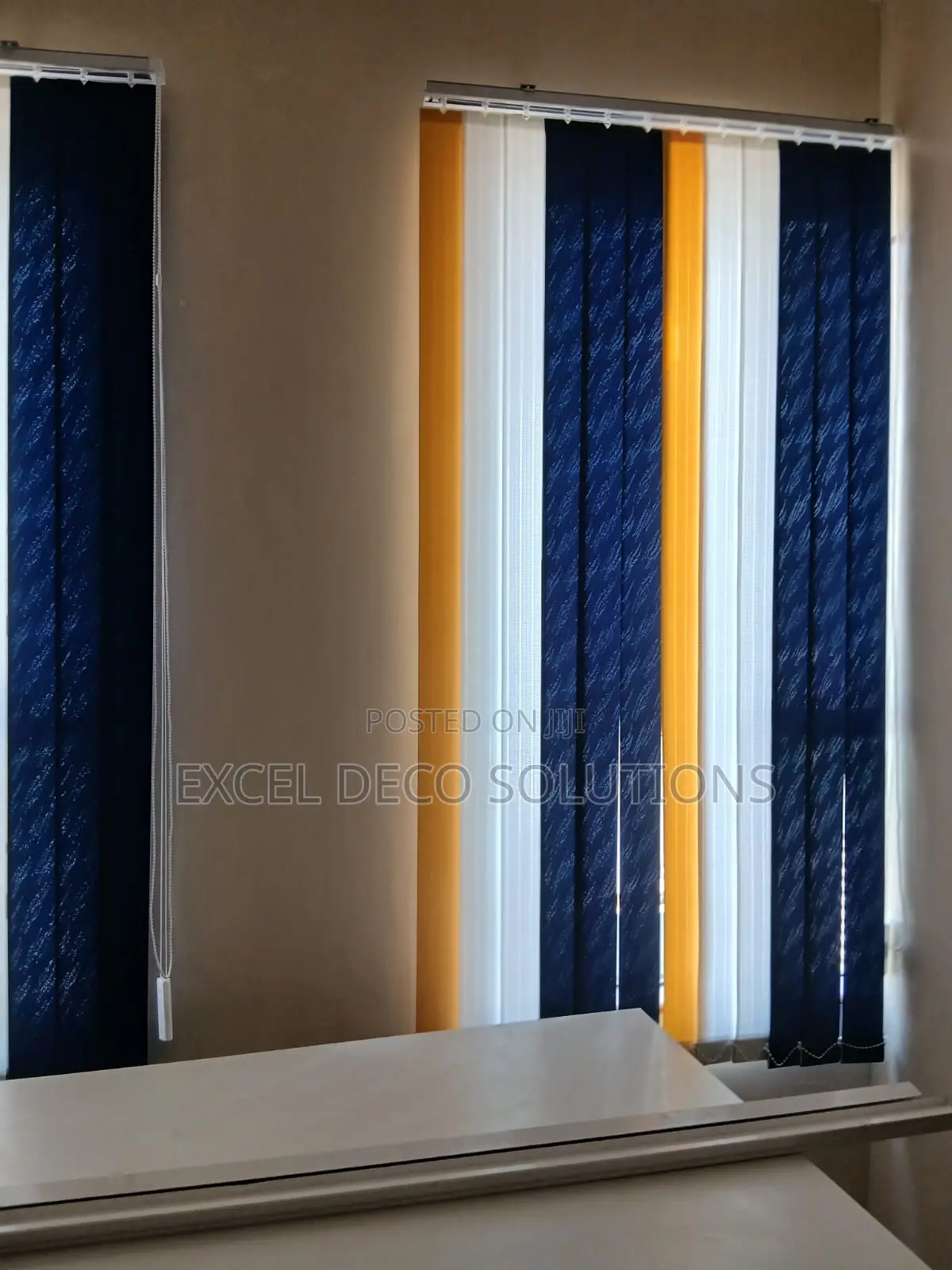 Vertical Blinds – Redefine Your Office Interiors