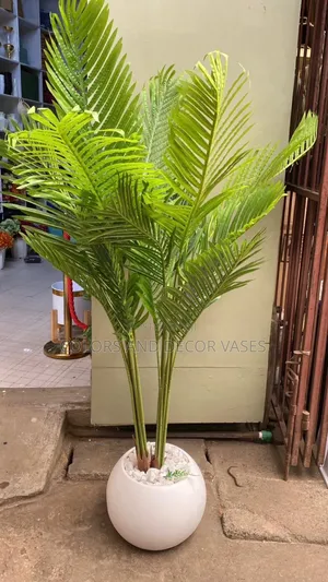 Artificial Palm Plant With Stylish Plastic Vase - Home Office Decor