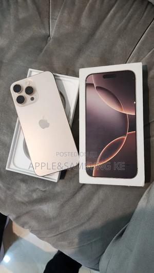 Apple iPhone 16 Pro Max 256 GB Gold - main view