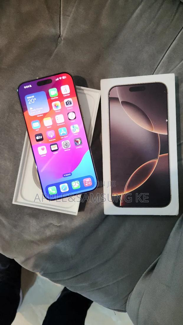 Apple iPhone 16 Pro Max 256 GB Gold - thumbnail 3