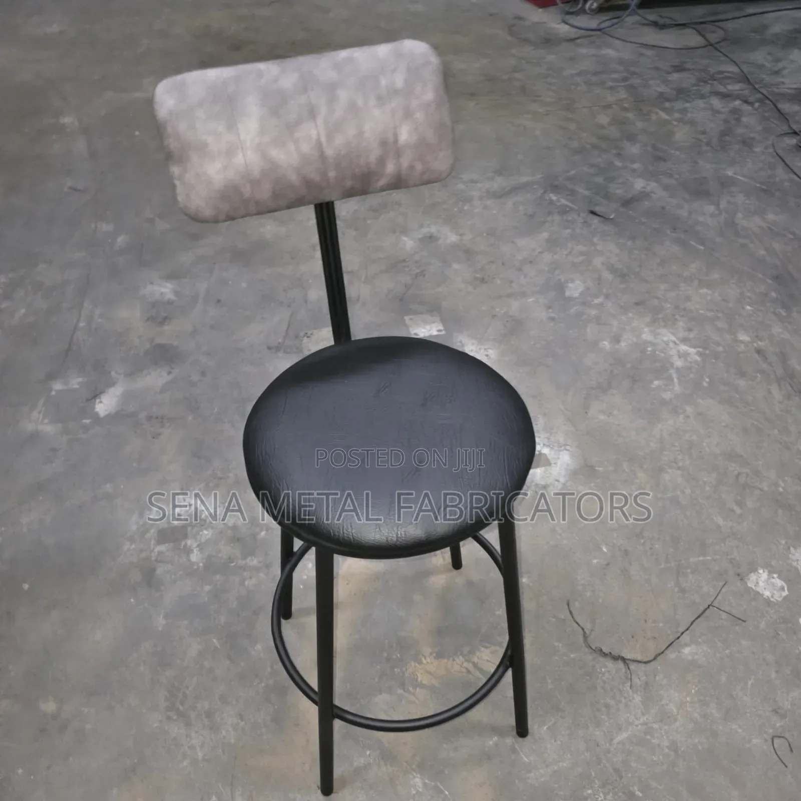 Armless Bar High Stools Are Very Comfortable