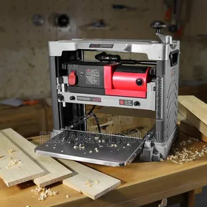 Smooth Operating Thickness Planer