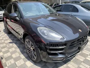 Porsche Macan Turbo 2016 Black