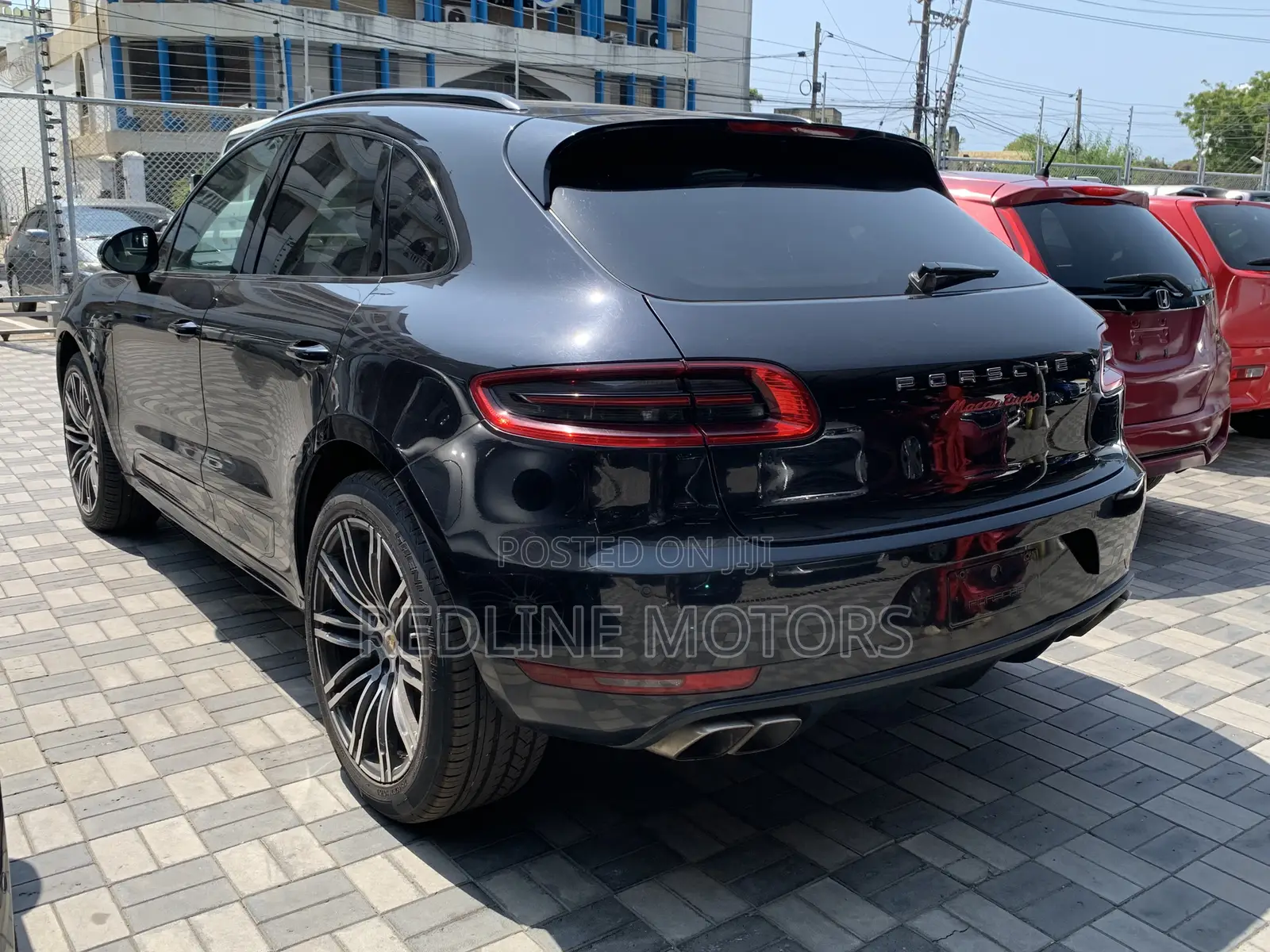 Porsche Macan Turbo 2016 Black