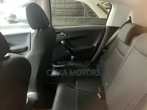 Peugeot 208 2018 White