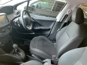 Peugeot 208 2018 White