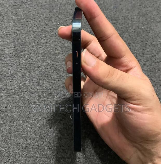 Apple iPhone 12 Pro 256 GB Blue - thumbnail 3