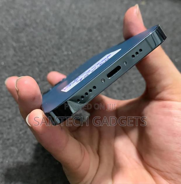 Apple iPhone 12 Pro 256 GB Blue - thumbnail 4