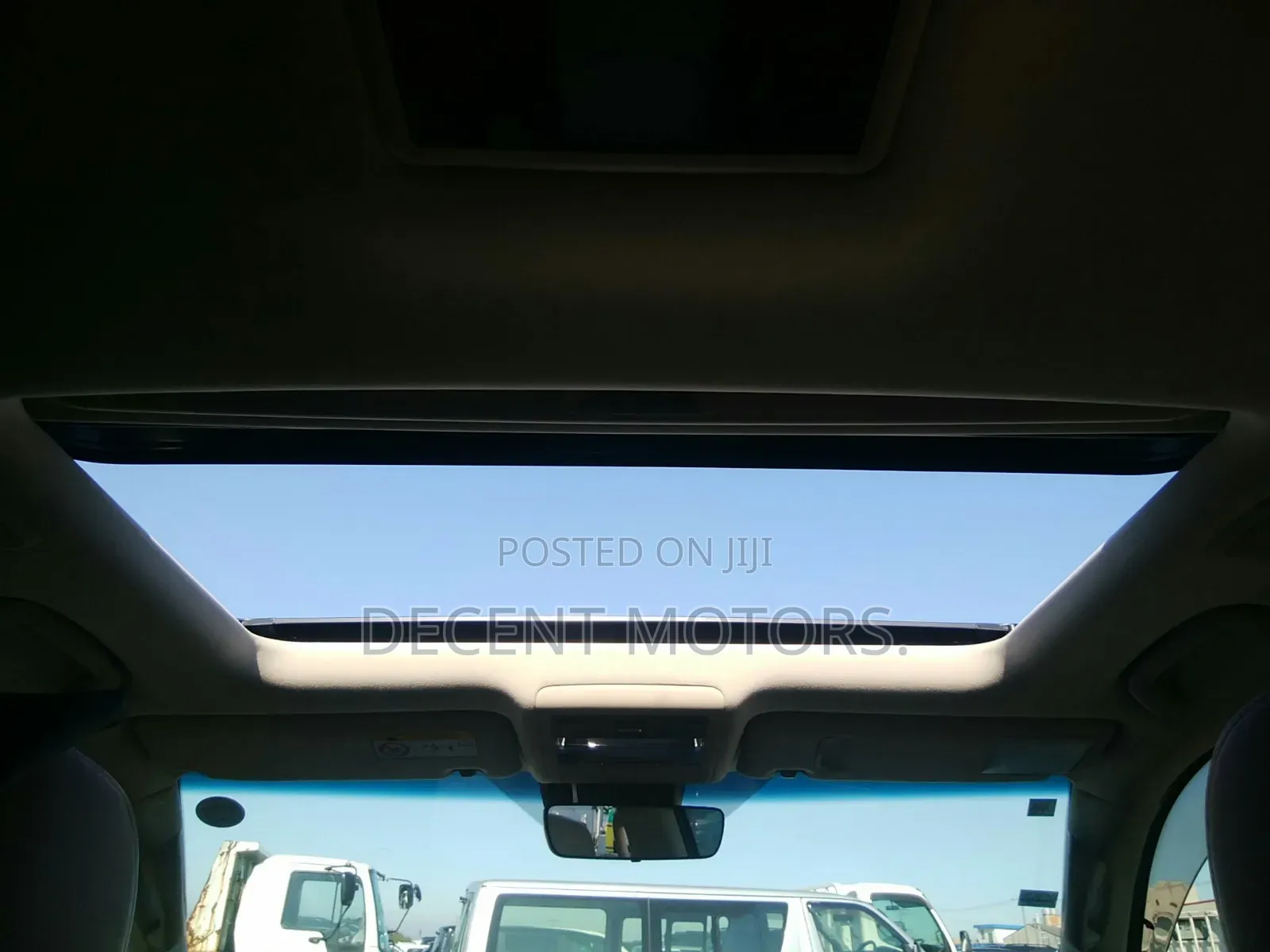 Toyota Land Cruiser 4.6 V8 ZX 2019 White