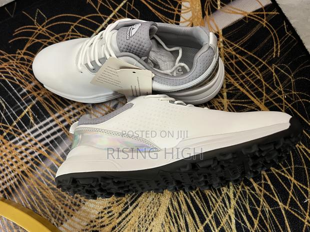 Spiked Men Golf Shoes - main view